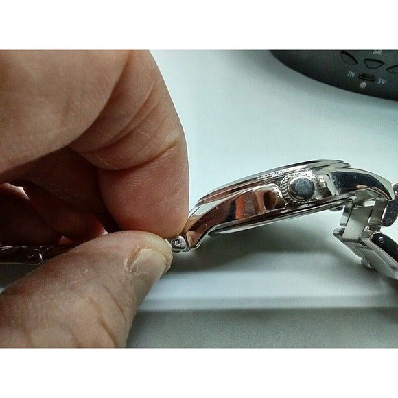 NY & C, ALL SILVER QUARTZ WRISTWATCH 15823 107 - Picture 7 of 12